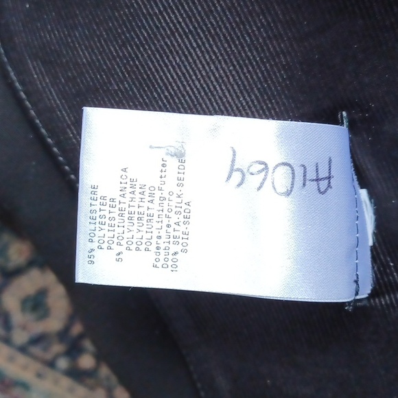 Giorgio Armani Black Fit & Flare Fine Crepe Skirt- Sz. 40/4 - Picture 9 of 9